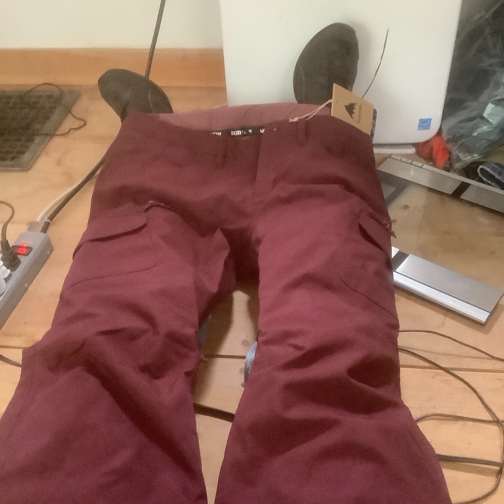 Burton women’s snow pants